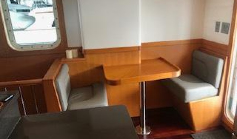 50 Cape Horn Galley Dinette