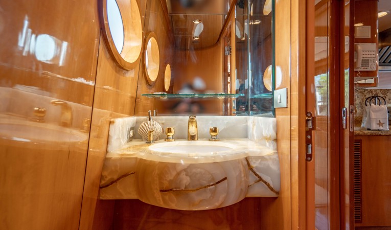 139 Abeking & Rasmussen 