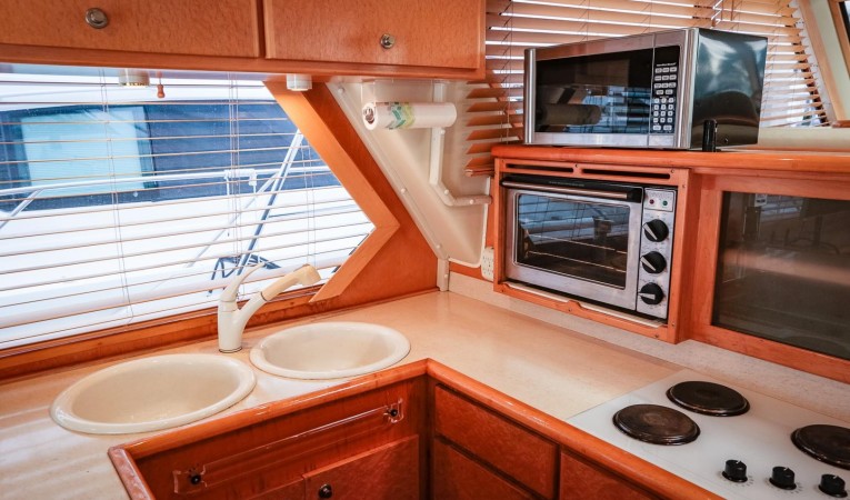 53 Navigator Gourmet Galley