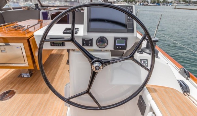 52 Dufour Starboard Helm