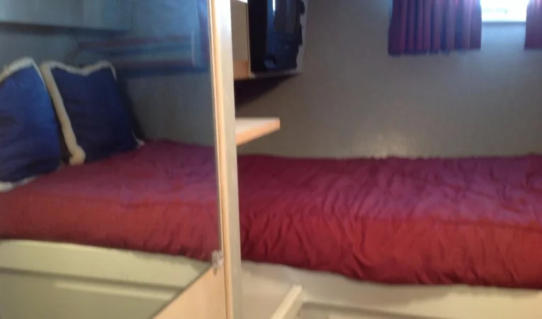 105 Broward PORT CREWS S/ROOM