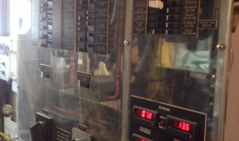 105 Broward ENGINE ROOM