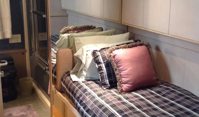 105 Broward PORT GUEST STATEROOM