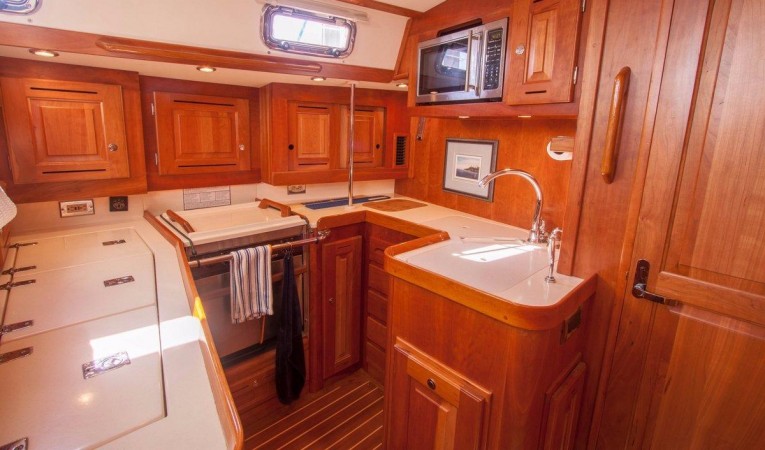 44 Tartan 17 Galley open and bright to the Port