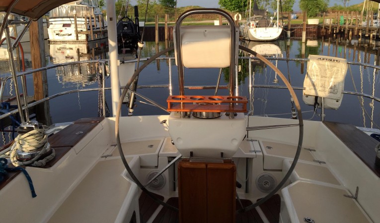 44 Tartan 12 Helm - 4