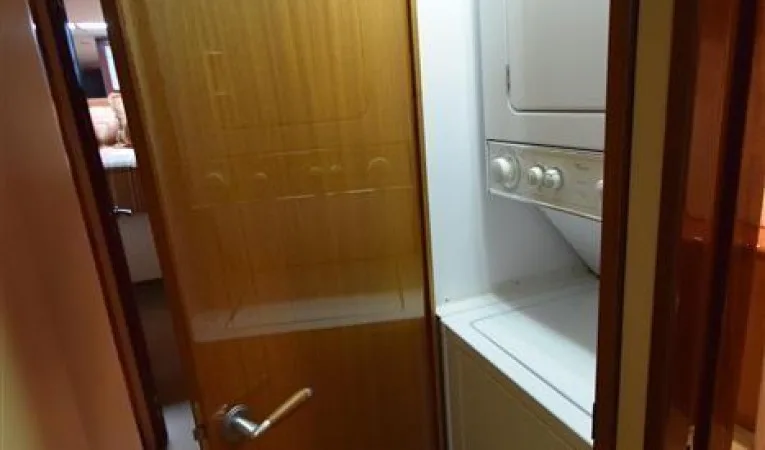 64 Hatteras Washer Dryer