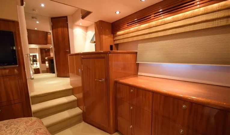 64 Hatteras Master Stateroom Entrance