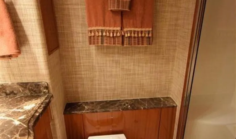 64 Hatteras Master Bath