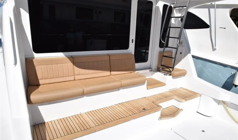 64 Hatteras Mezzanine