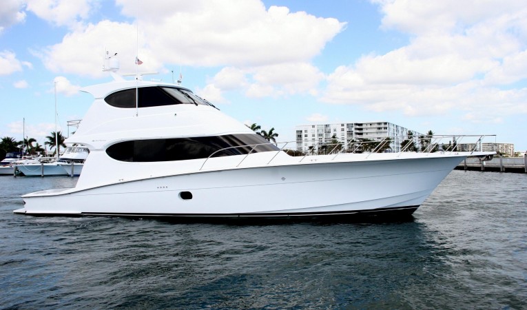 64 Hatteras Starboard Profile