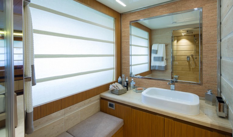 89 Cantiere delle Marche Master Bath