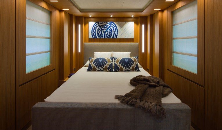 89 Cantiere delle Marche VIP Stateroom
