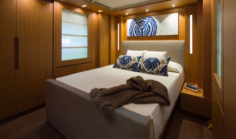 89 Cantiere delle Marche VIP Stateroom