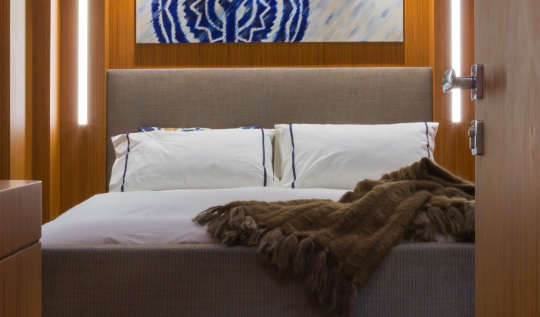 89 Cantiere delle Marche VIP Stateroom