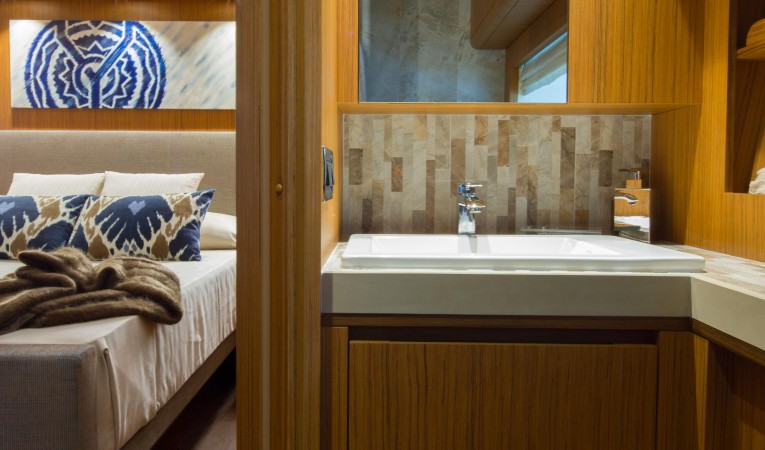 89 Cantiere delle Marche VIP Bath