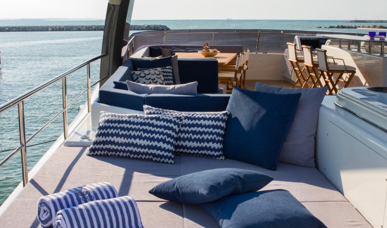 89 Cantiere delle Marche Sun Pads
