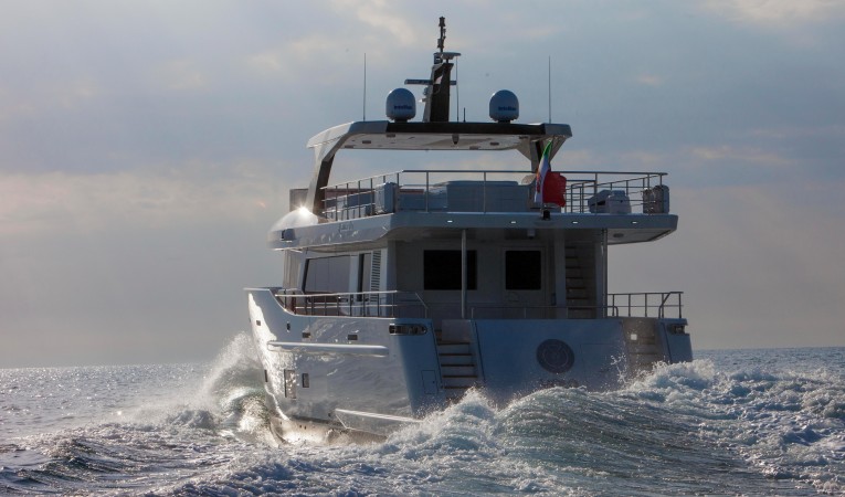 89 Cantiere delle Marche Stern