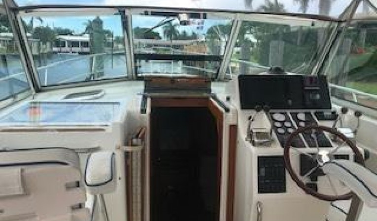 36 Sabre Pilothouse