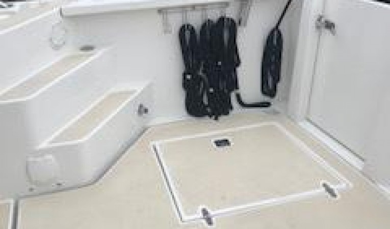 36 Sabre Aft Deck