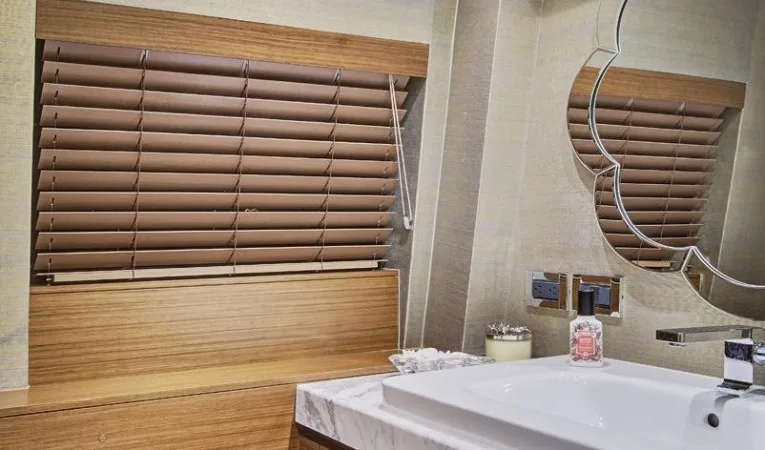 75 Hatteras Day Head