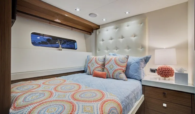 75 Hatteras Guest Cabin 3