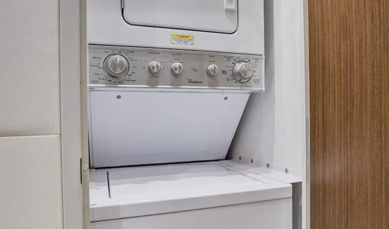 75 Hatteras Guest Laundry