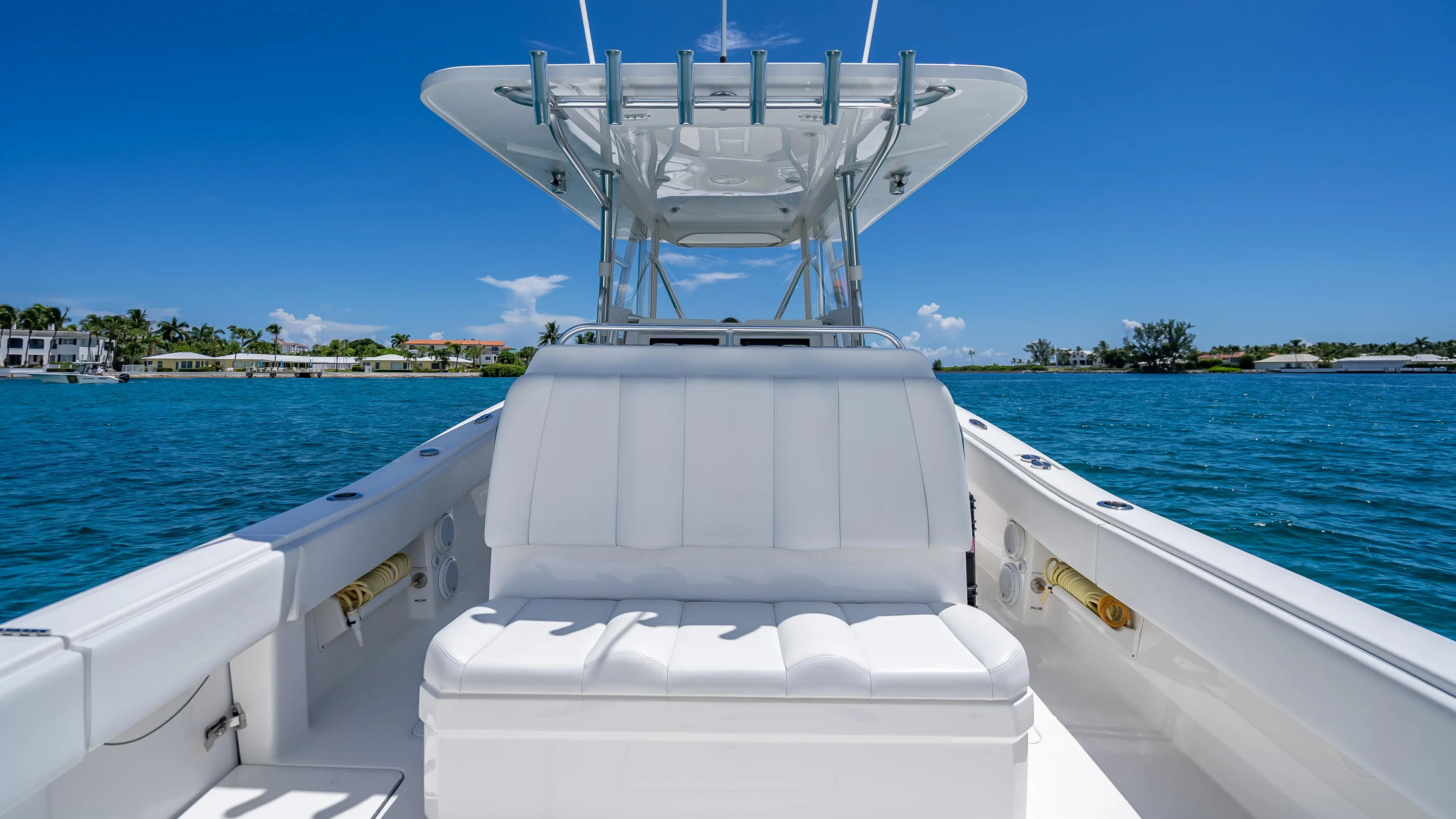 39 Invincible 2018 Singer Island, Florida