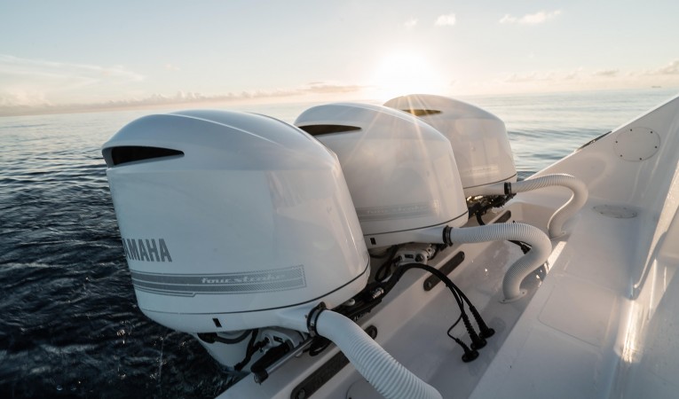 33 SeaHunter Engines 1