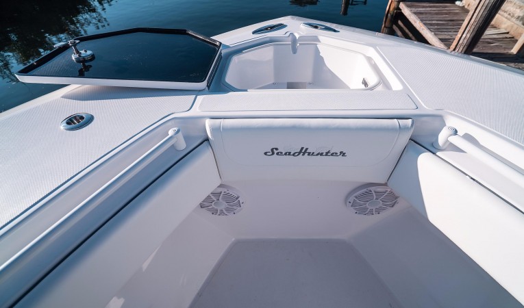 33 SeaHunter Anchor Locker 1