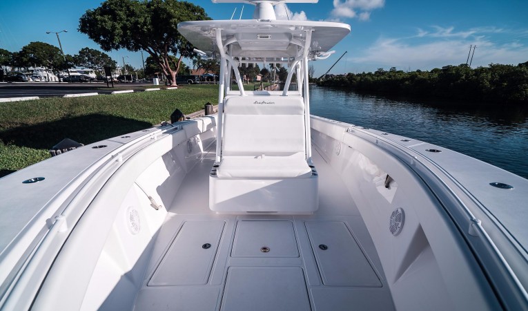 33 SeaHunter Looking Aft