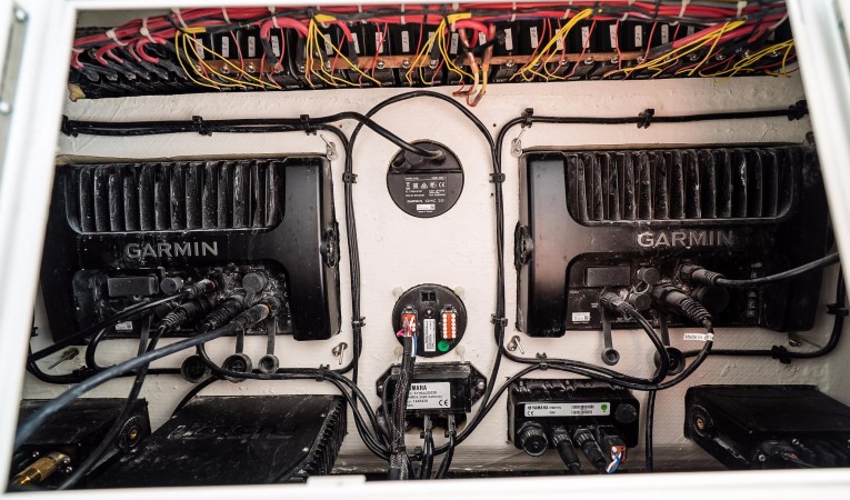 33 SeaHunter Electronics Wiring