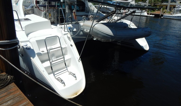41 Lagoon aft view
