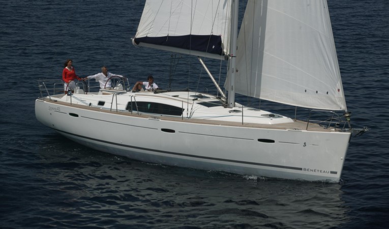 43 Beneteau 