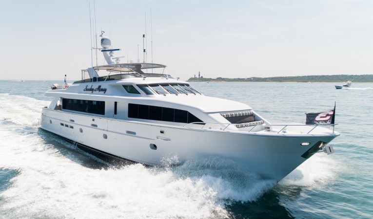100 Hatteras 