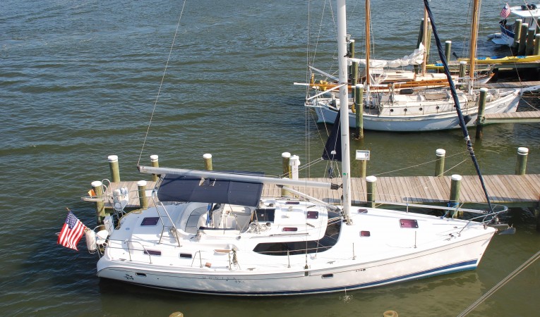 45 Hunter 2006 Hunter 45 Center Cockpit