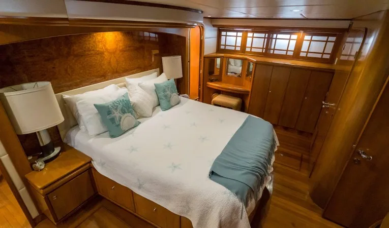 82 Monte Fino Master stateroom