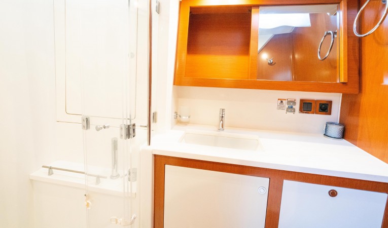 60 Beneteau 