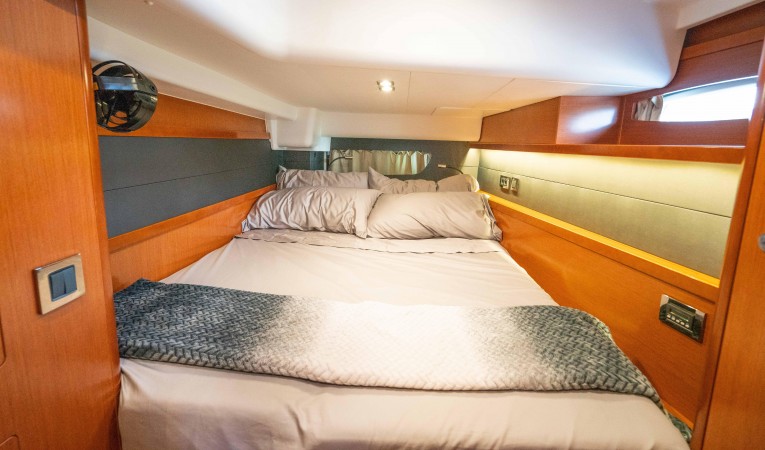60 Beneteau 