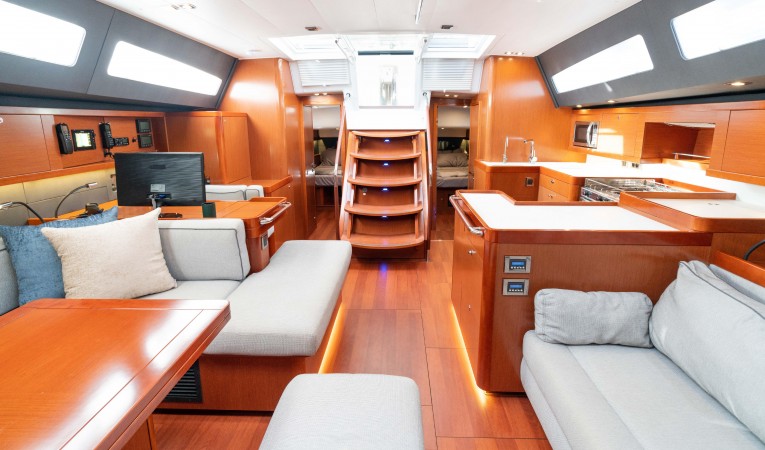 60 Beneteau 
