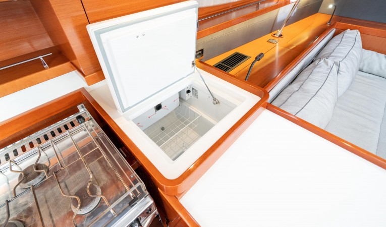 60 Beneteau 