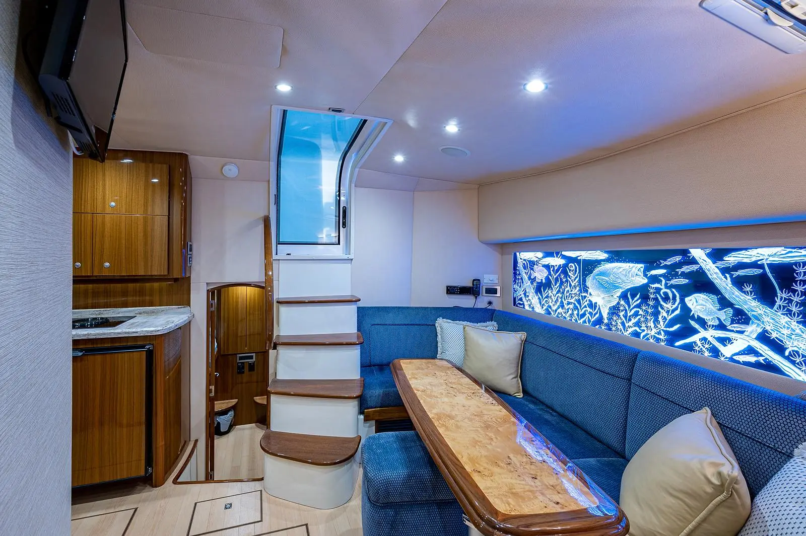 42 Viking 2012 Eagles Nest Jupiter, Florida