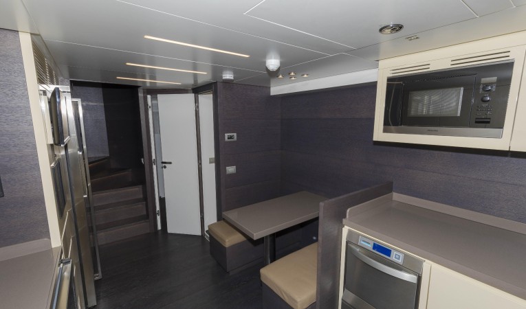 102 Cerri Cantieri Navali Galley and crew area