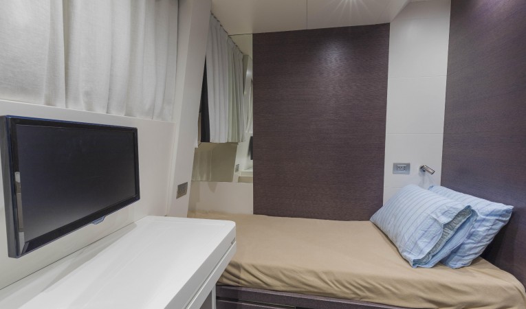 102 Cerri Cantieri Navali Captain's cabin on main deck