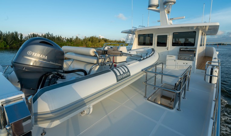 86 Outer Reef Yachts 