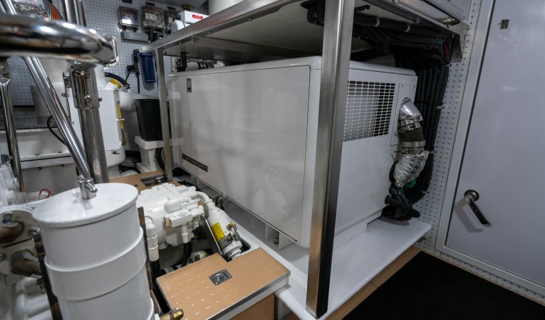 86 Outer Reef Yachts 