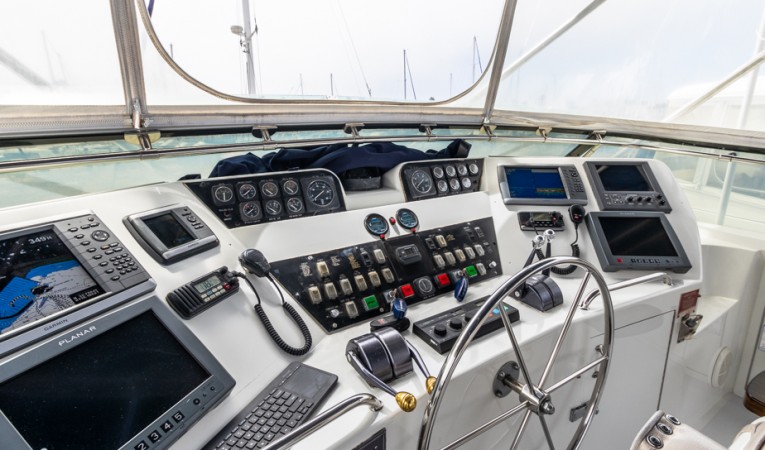 58 Hatteras Hatteras 58 SF