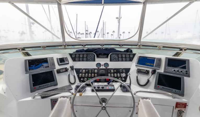 58 Hatteras Navigation