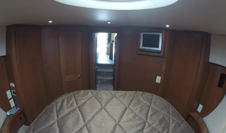 45 Silverton Master Stateroom