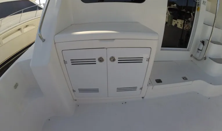 45 Silverton Cockpit