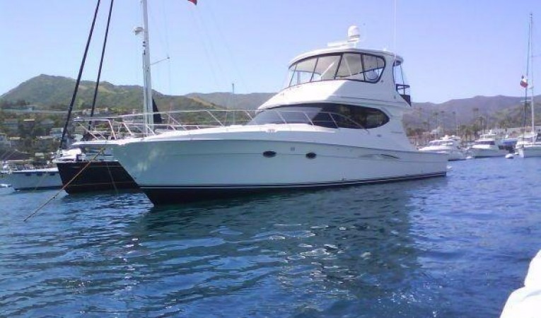 50 Silverton At the island